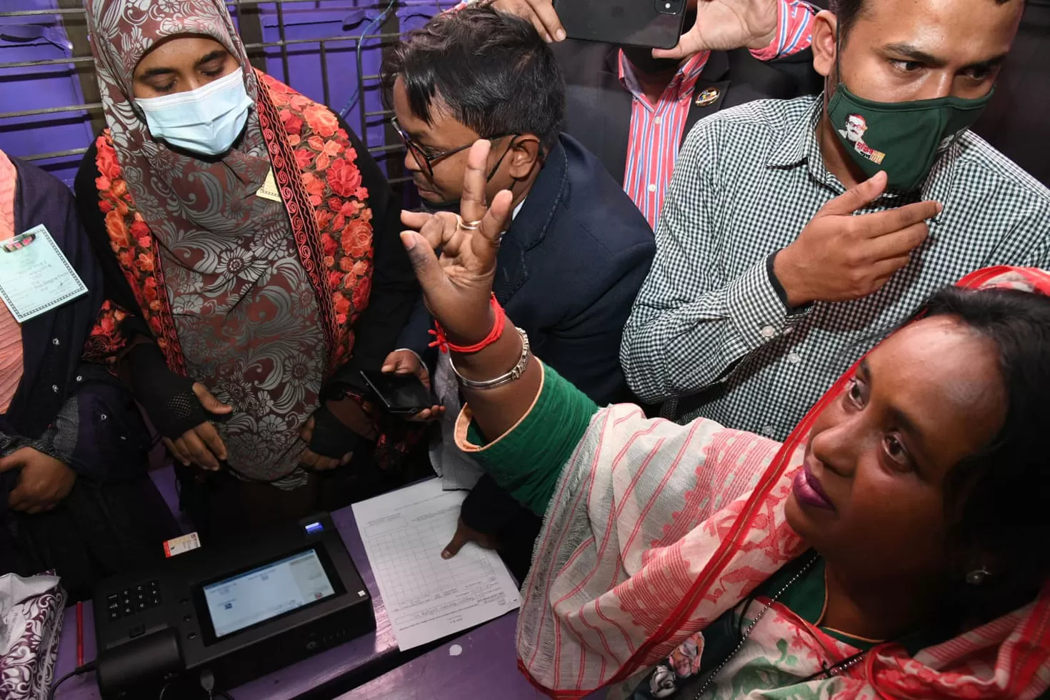 হ্যাটট্রিক জয়ের পথে আইভী