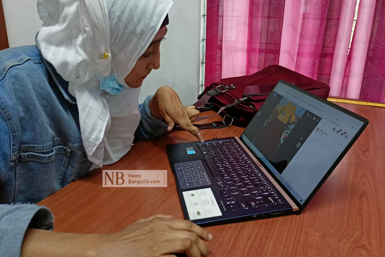 প্রতিবন্ধকতাকে জয় করে উদ্যোক্তা তাজীন 
