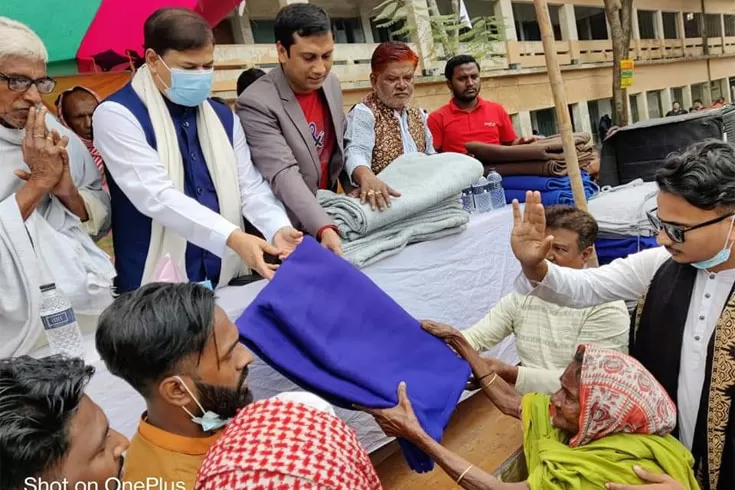 শীতার্তদের ১১ হাজার কম্বল দিলেন সেলিম মাহমুদ
