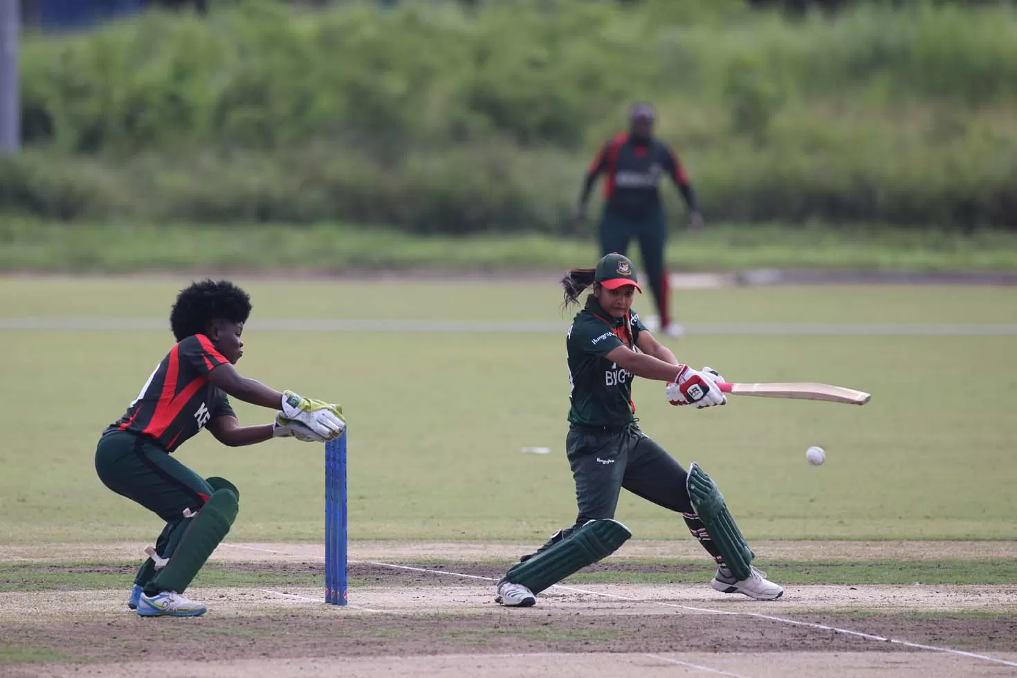 কেনিয়াকে-হারানোর-ম্যাচে-সালমা-ঋতু-জুটির-বিশ্বরেকর্ড