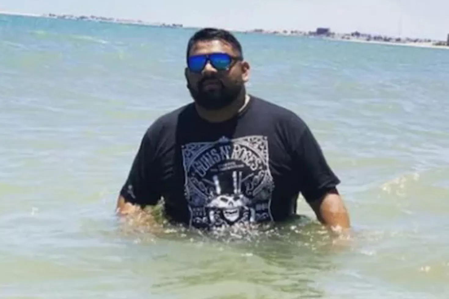প্রেমিকার মাকে কিডনি দিয়েও টিকল না সম্পর্ক