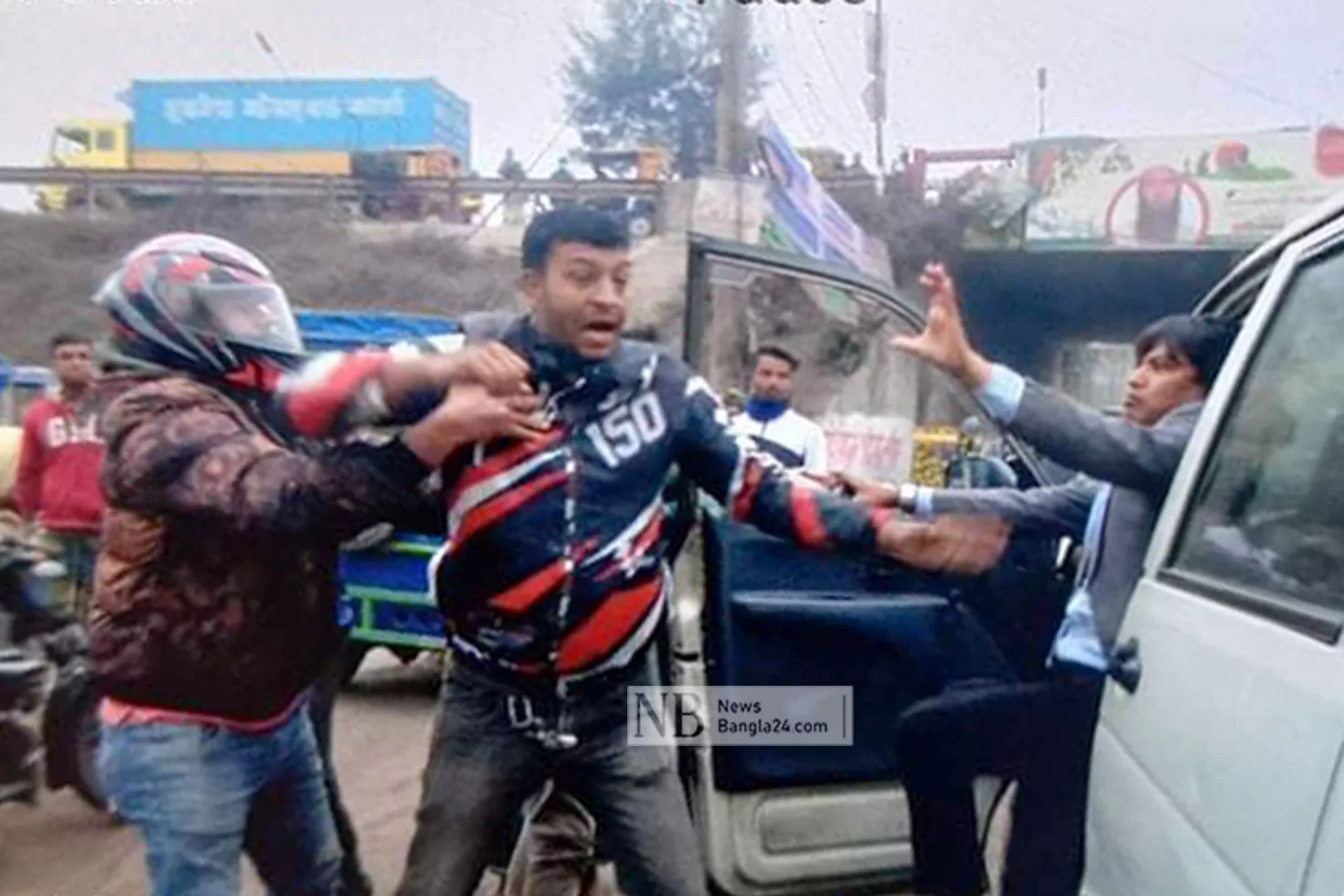 যমুনা টিভির দুই সংবাদকর্মীর ওপর হামলা