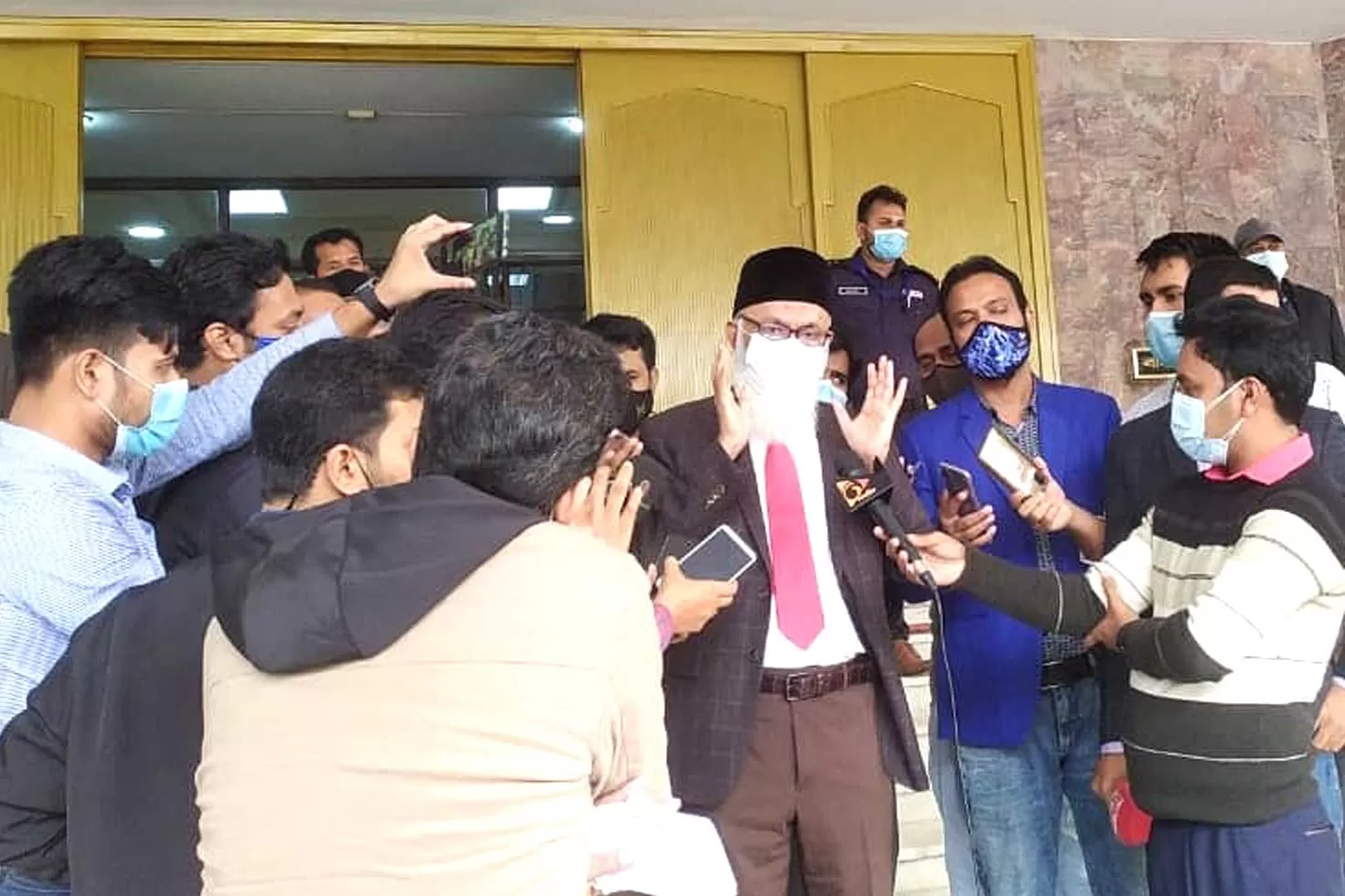 নতুন বেতন কাঠামো বাস্তবায়নে সময় চায় ব্যাংকগুলো