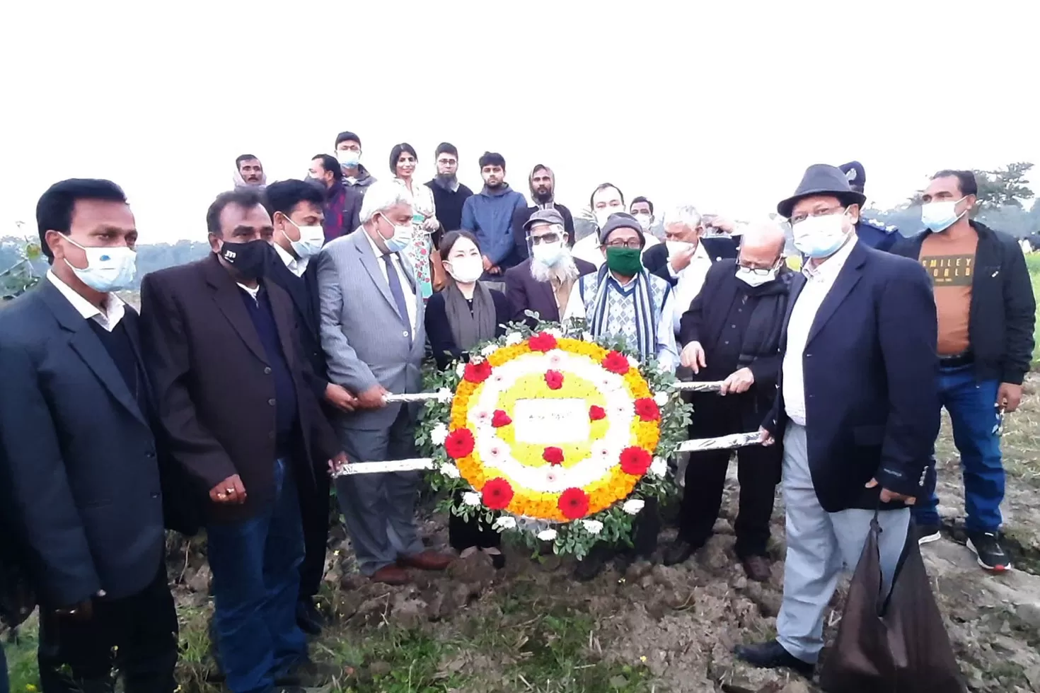 ফুল-আর-কেক-নিয়ে-কুষ্টিয়ার-গ্রামে-জাপানি-প্রতিনিধি