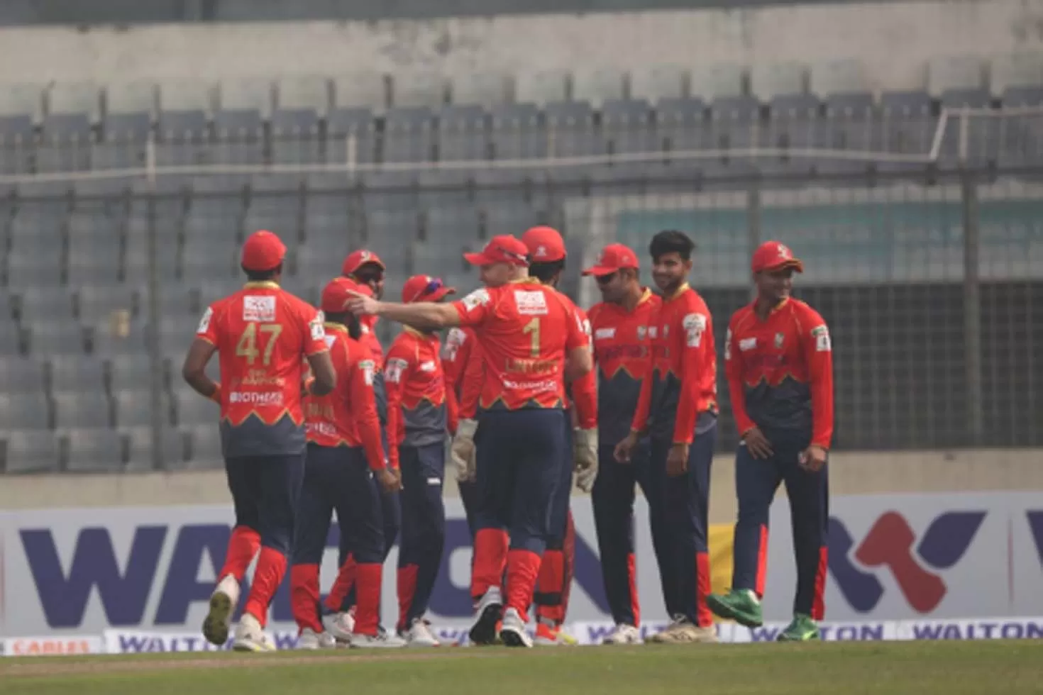 আশা-জাগিয়েও-হারল-খুলনা