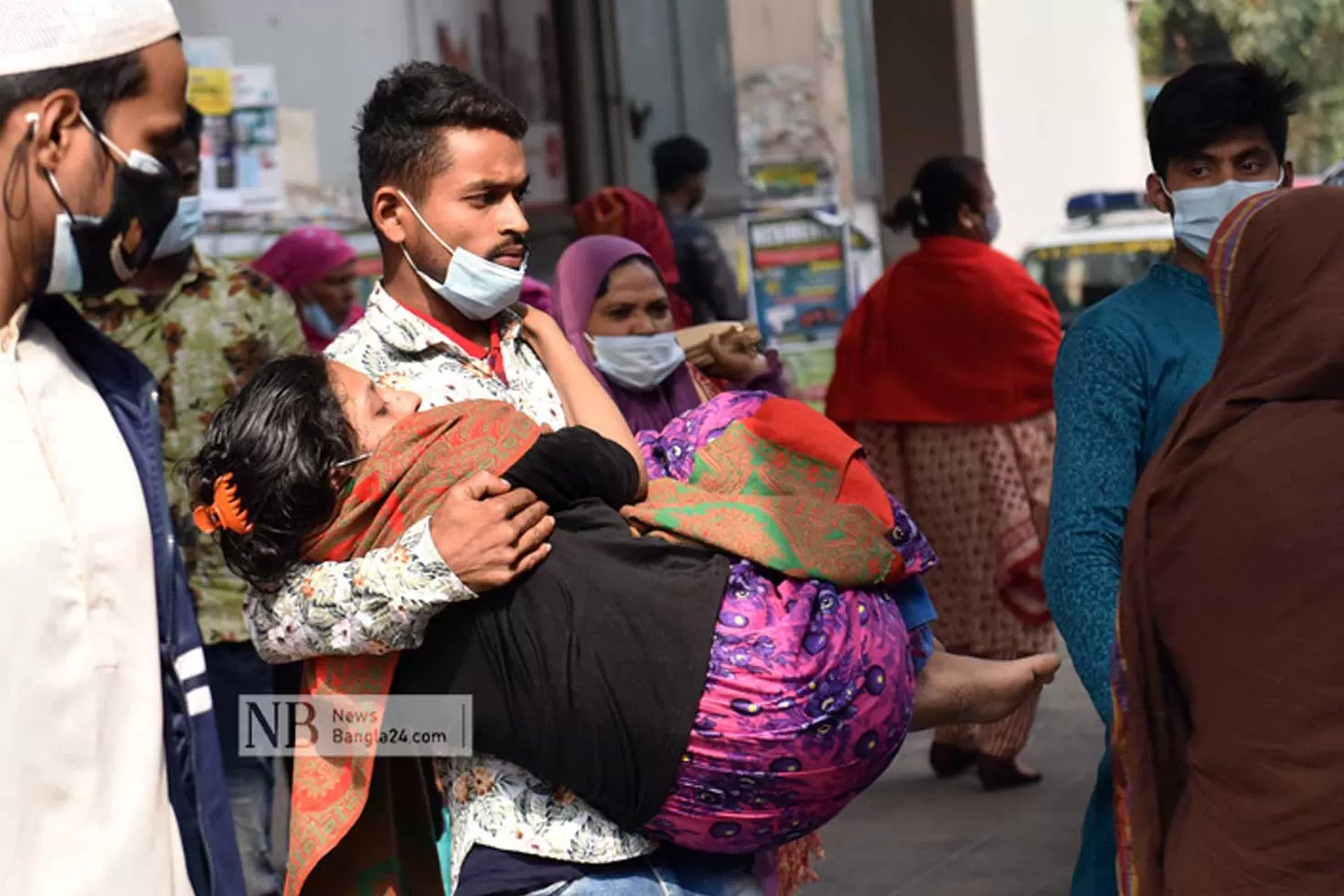 ওমিক্রন: শনাক্তের হার কোথায় গিয়ে দাঁড়াবে?