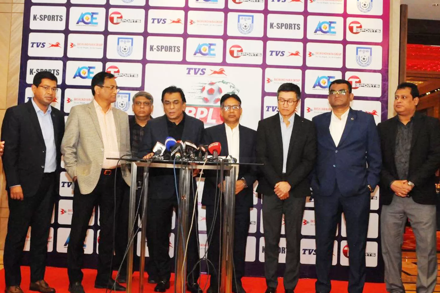 ১০-১২-ম্যাচে-বিদেশি-রেফারির-চিন্তা-বাফুফের