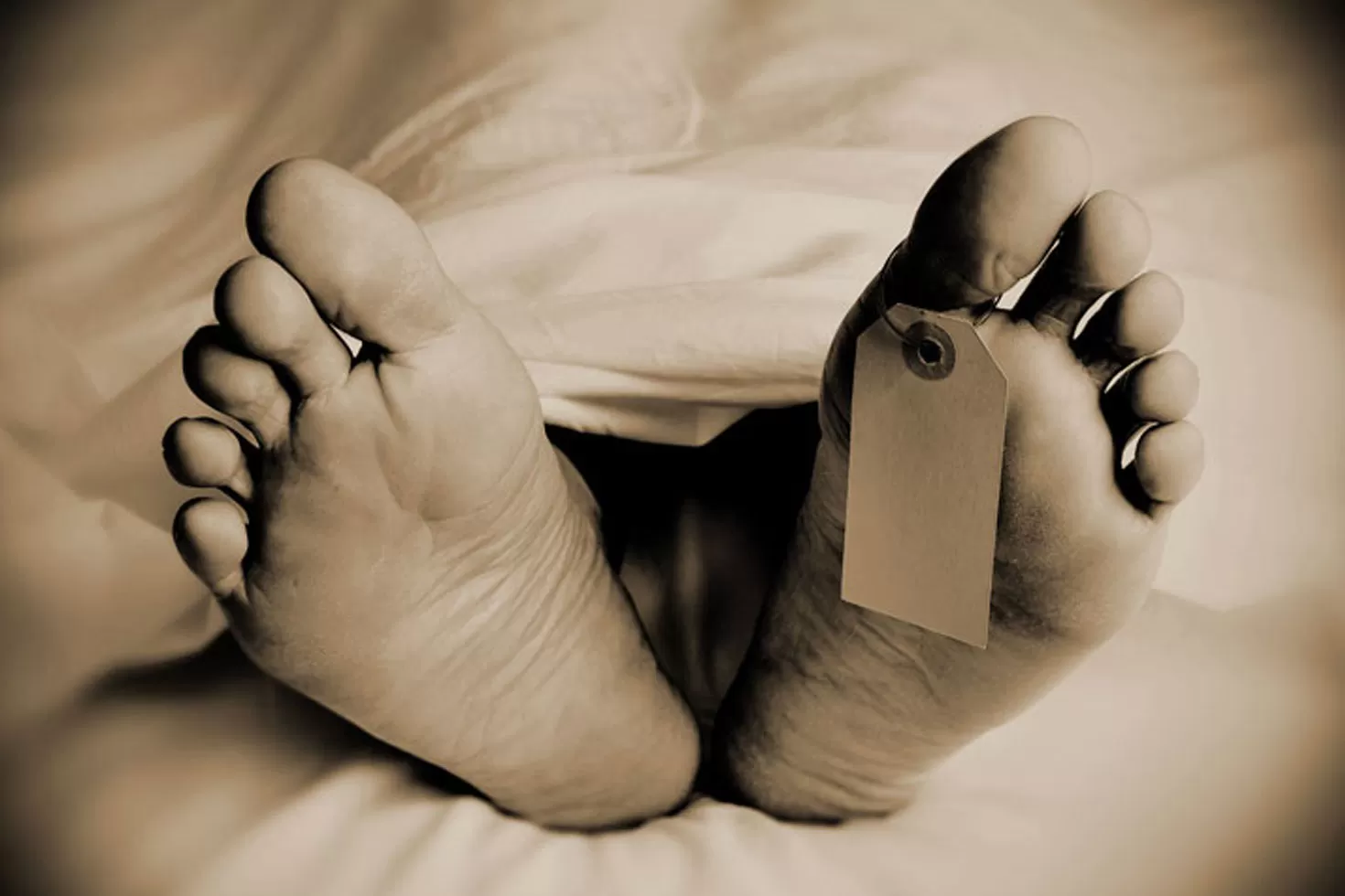 মতিঝিলের রাস্তায় পড়ে ছিল বৃদ্ধের মরদেহ