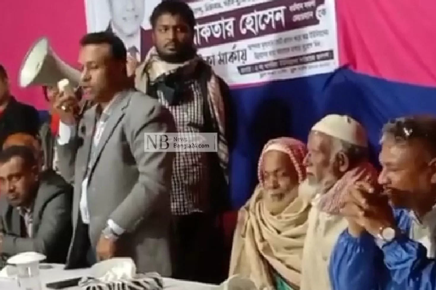 ‘সব সময় আঁর মালও লোড, আঁইও লোড’