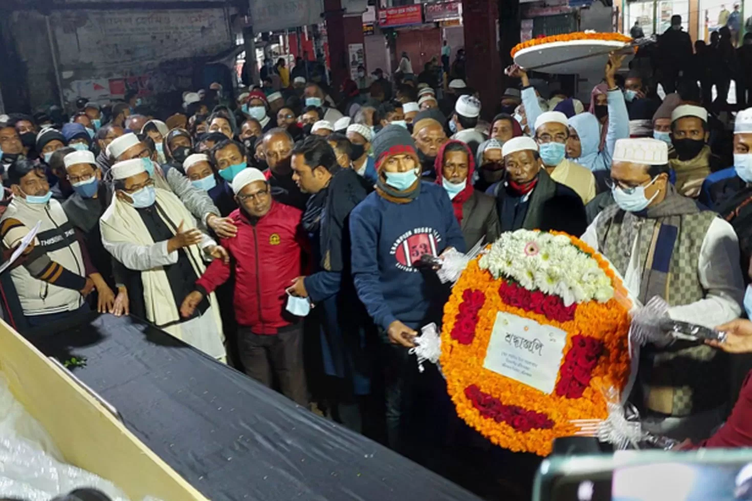 চিরনিদ্রায়-শায়িত-বিচারপতি-নাজমুল-আহাসান
