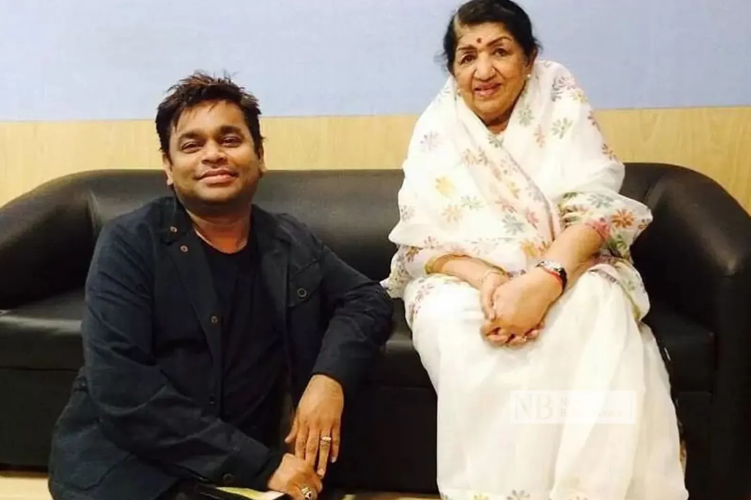 লতাকে নিয়ে যা বললেন এ আর রহমান