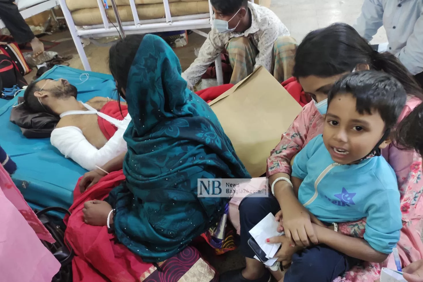 বাবার-জ্ঞান-ফেরার-অপেক্ষায়-ঋদ্ধি