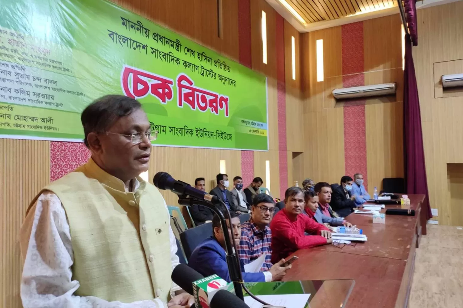 আস্থার-সঙ্গে-অবলীলায়-মিথ্যা-বলা-মির্জা-ফখরুলের-বড়-গুণ