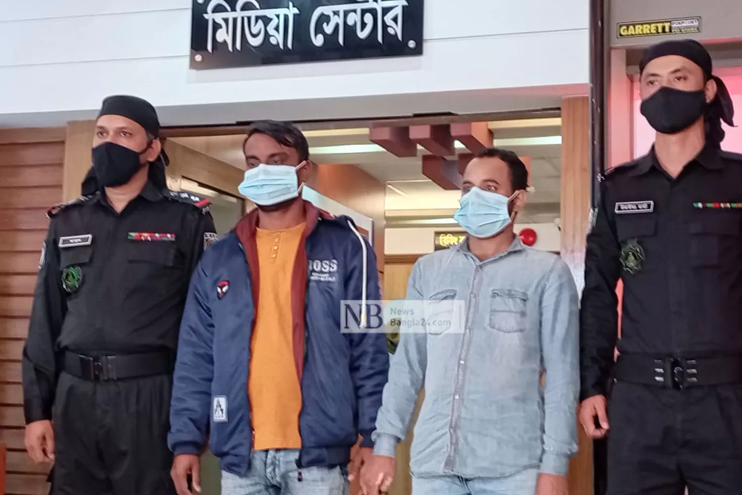মাদকের-টাকায়-বাবার-নামে-মাজার