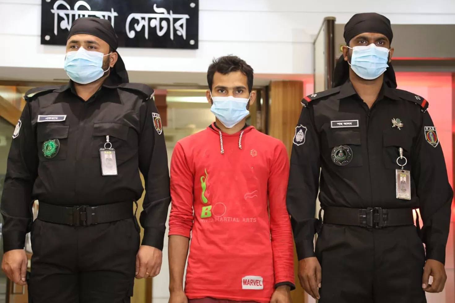 সড়কে-৫-ভাই-নিহত-যা-জানালেন-পিকআপ-চালক