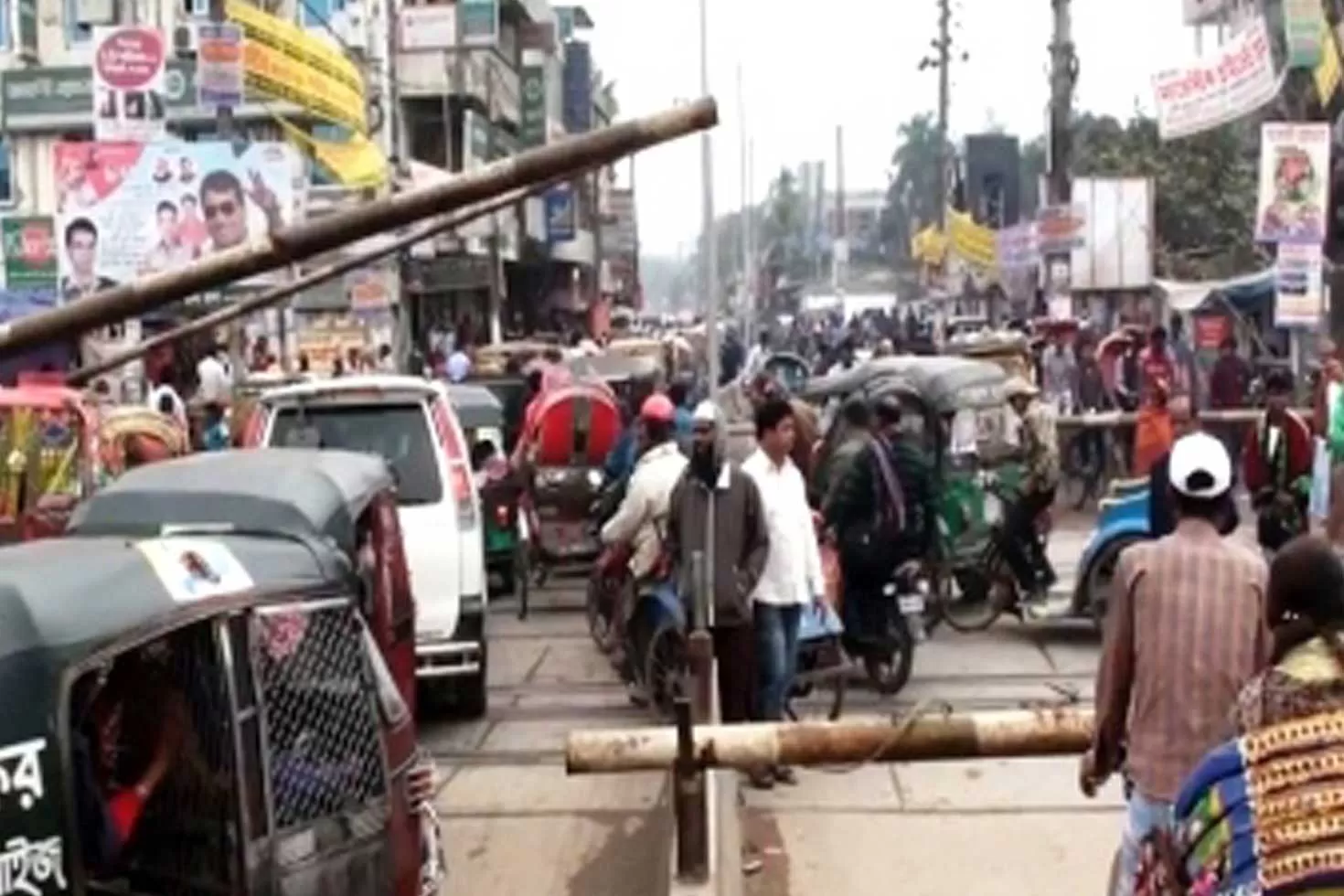 গাজীপুর-শহরে-অবৈধ-যান-চলাচলে-নিষেধাজ্ঞা