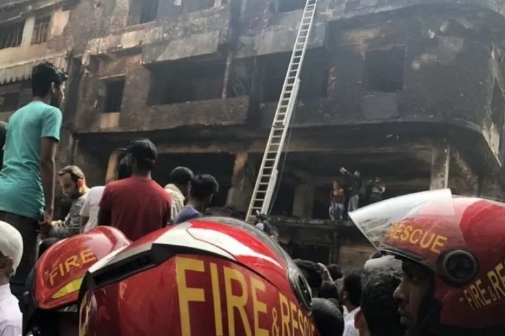 চুড়িহাট্টায়-আগুন-দুই-ভাইসহ-৮-জনের-নামে-চার্জশিট