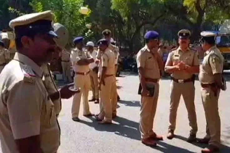 কর্ণাটকের-কলেজে-এবার-তিলক-পরতেও-বাধা