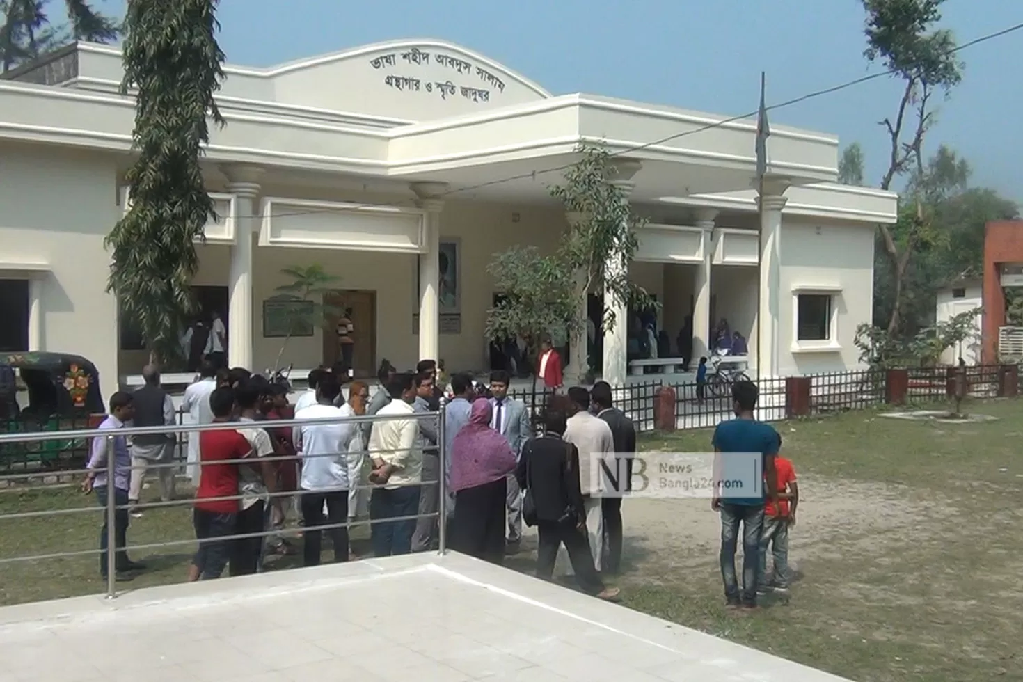 ১৩-বছরেও-অপূর্ণ-ভাষাশহীদ-সালাম-গ্রন্থাগার-জাদুঘর