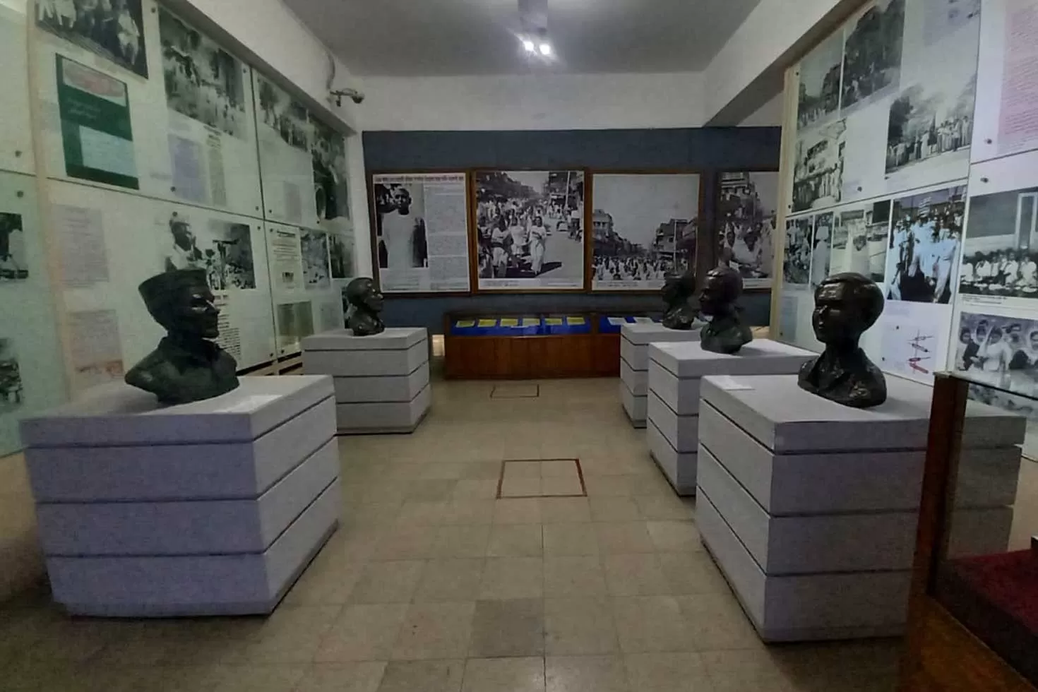 শহীদ সালামের একমাত্র ছবি জাদুঘরের স্টোররুমে