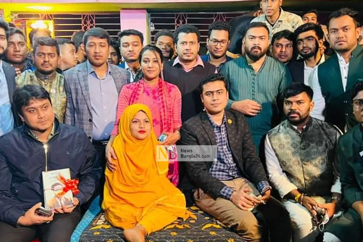 অদম্য-তামান্নার-পাশে-ছাত্রলীগ