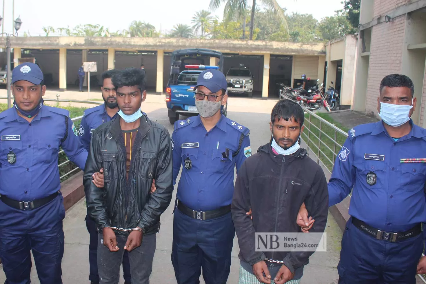 ‘নেশার টাকার জন্য’ ভ্যানচালককে গলা কেটে হত্যা