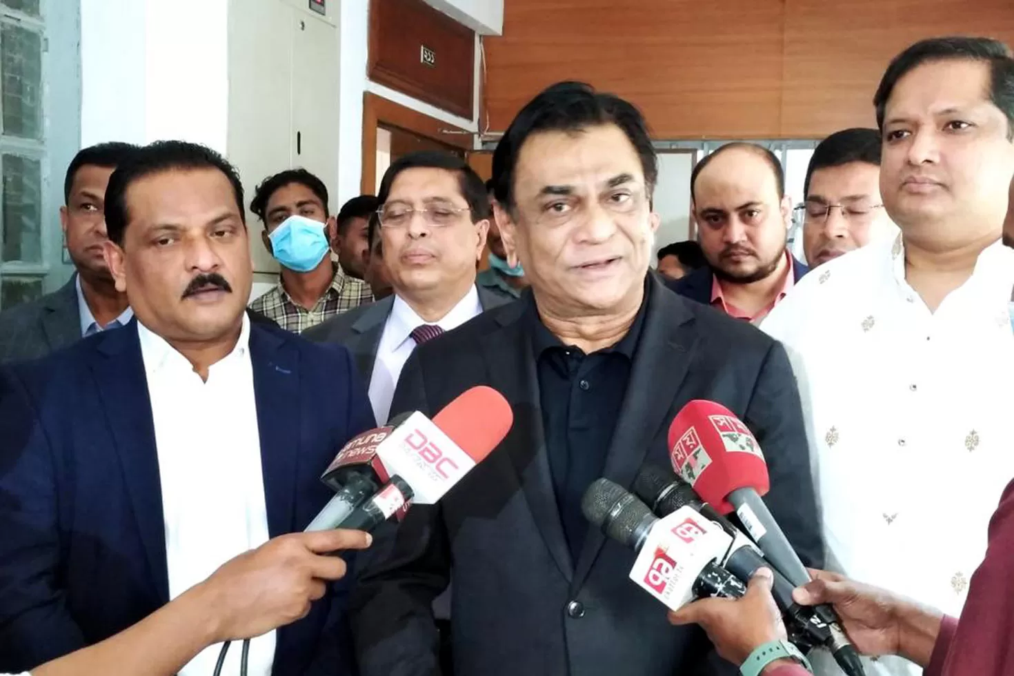 পূর্বাচলে-হচ্ছে-কমপ্লায়েন্স-ফুটবল-স্টেডিয়াম-