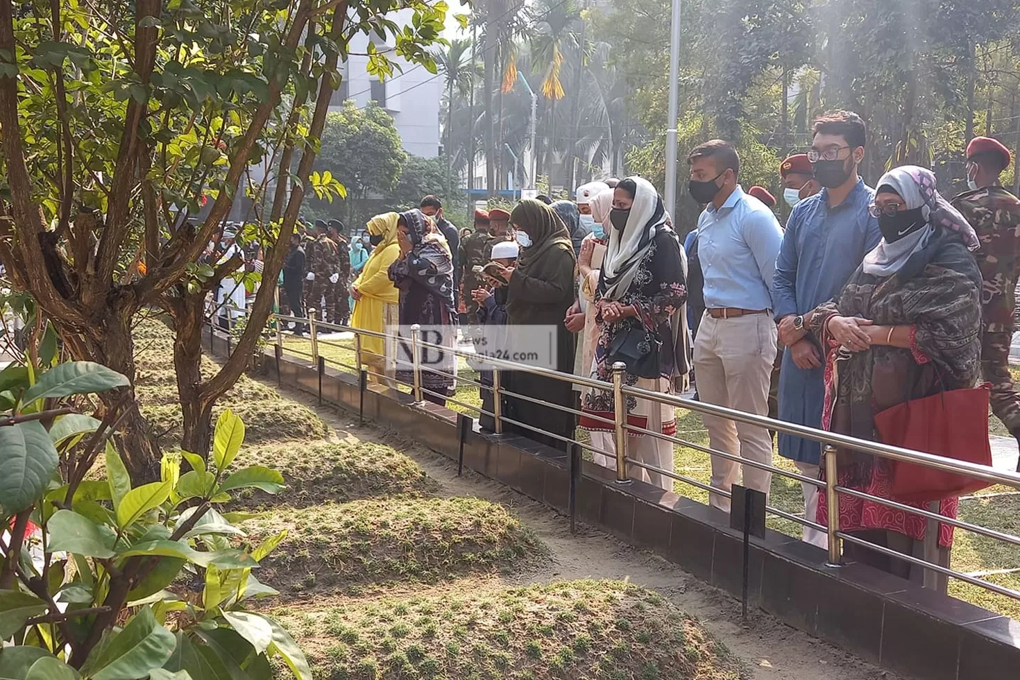 হত্যার নেপথ্যে কারা, জানতে চায় নিহত সেনা সদস্যদের পরিবার