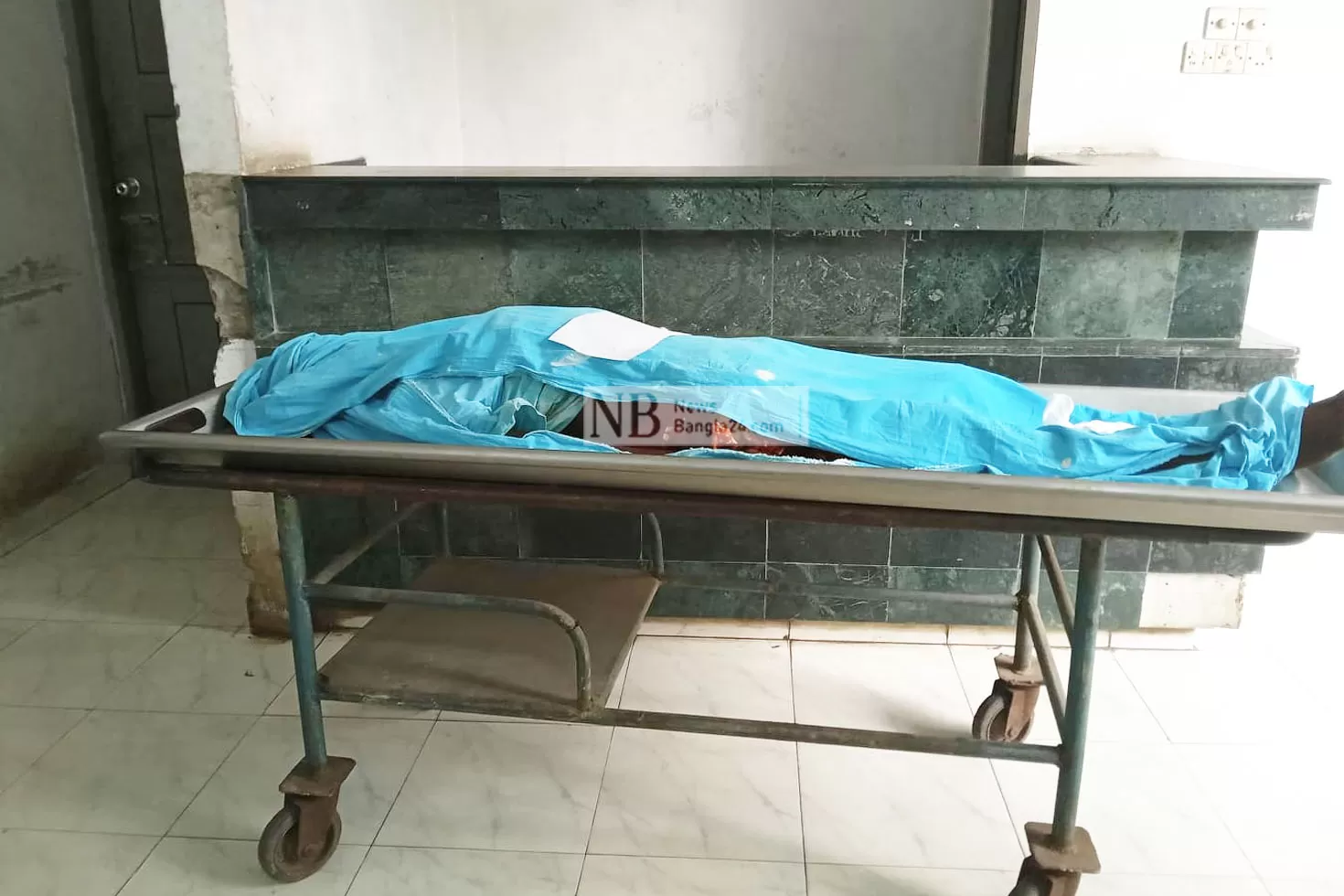 বিদ্যুৎস্পৃষ্টে-প্রাণ-গেল-কারখানা-শ্রমিকের