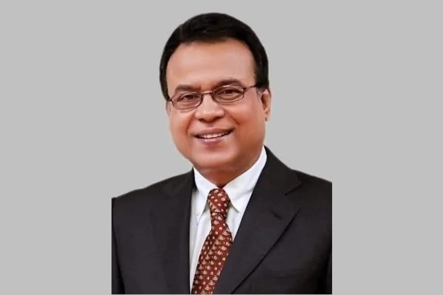 চলে গেলেন প্যাসিফিক জিন্সের চেয়ারম্যান নাছির