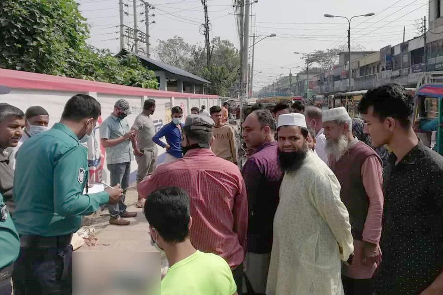 হাসপাতালের-ড্রেন-থেকে-নবজাতকের-লাশ-উদ্ধার