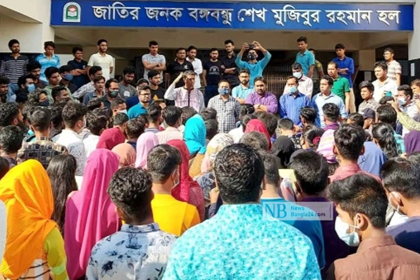 ছাত্রলীগ-না-করায়-মারধর-উত্তপ্ত-ক্যাম্পাস
