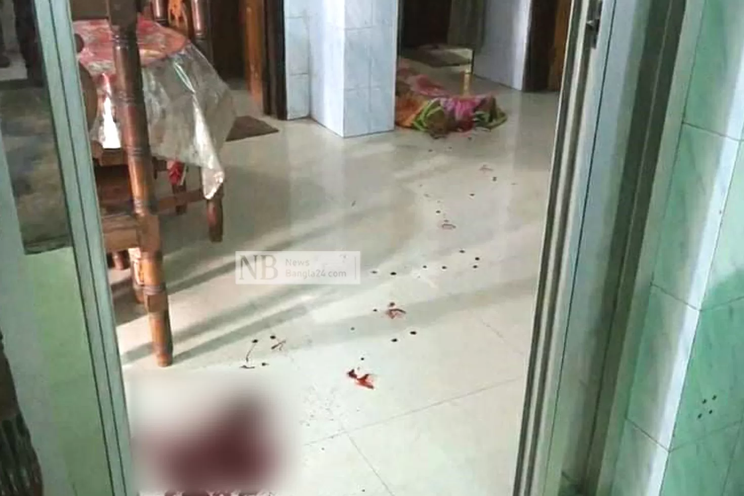 বৃদ্ধার গলাকাটা মরদেহ