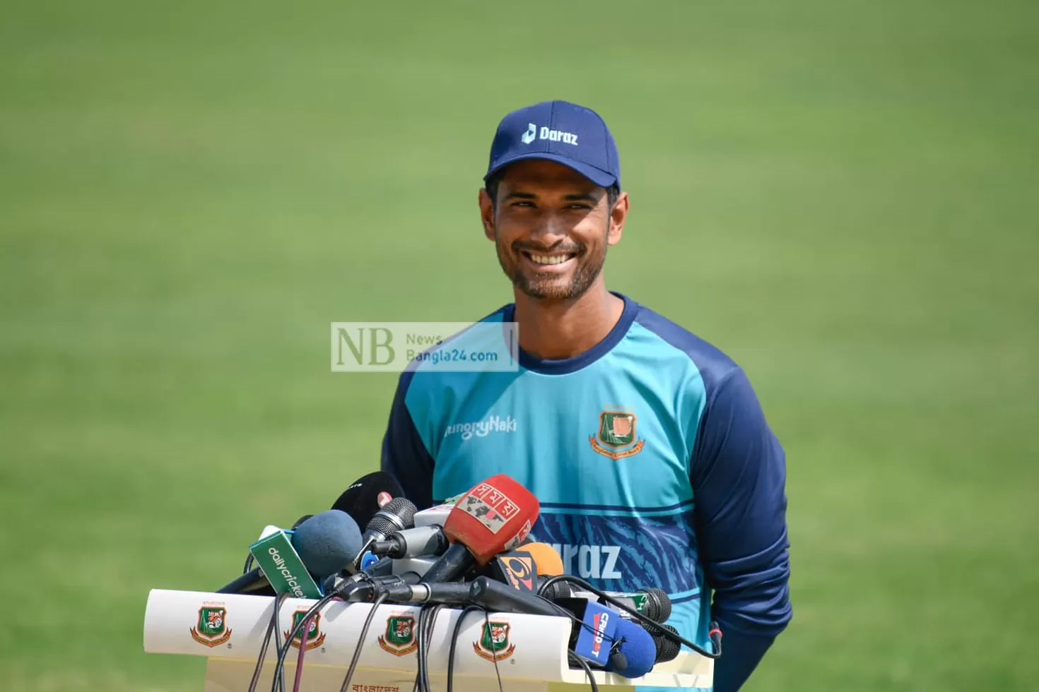 নিজের-জায়গা-নিয়ে-সংশয়-নেই-মাহমুদুল্লাহর