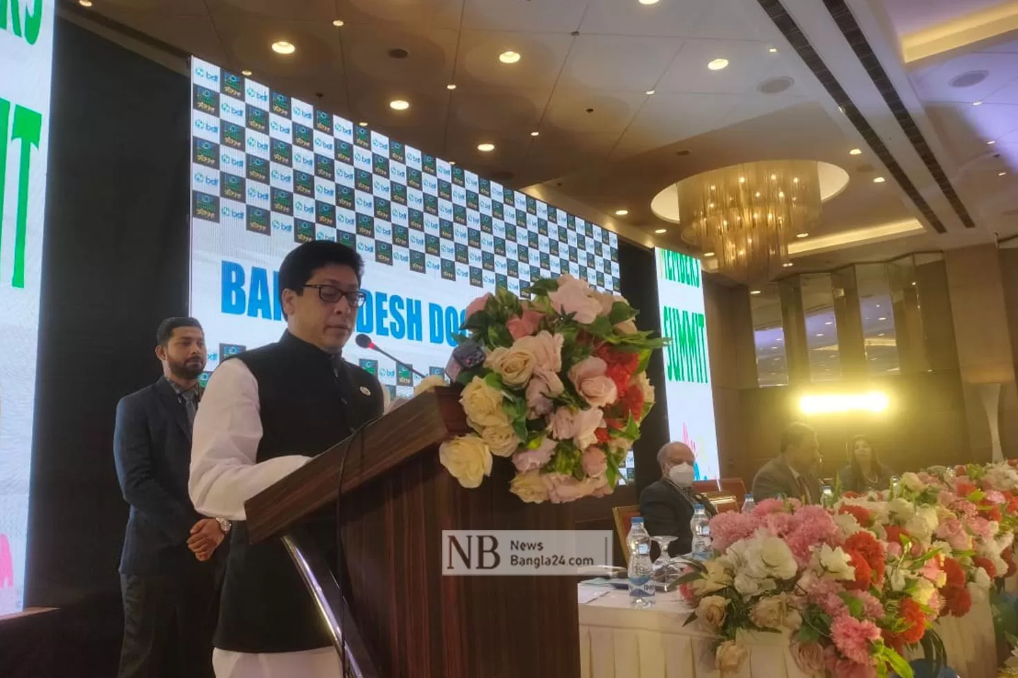 ‘বাইরে যাওয়া চিকিৎসকদের ফেরানোর চিন্তাভাবনা চলছে’