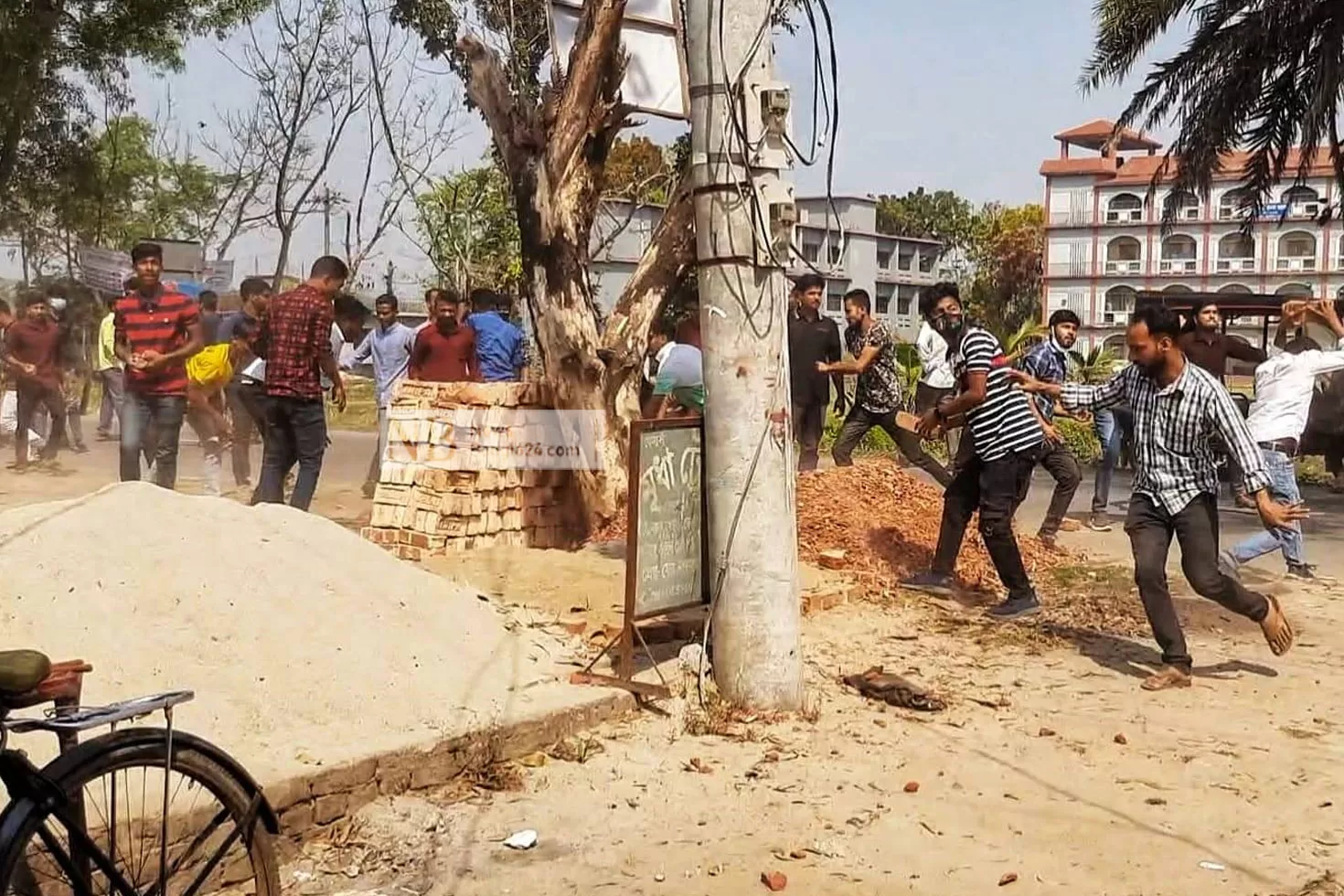 বিএনপি-যুবলীগ-সংঘর্ষ