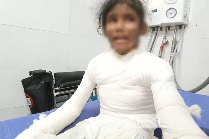 গৃহকর্মী-শিশুকে-নির্যাতন-গ্রেপ্তার-স্বামী-স্ত্রী