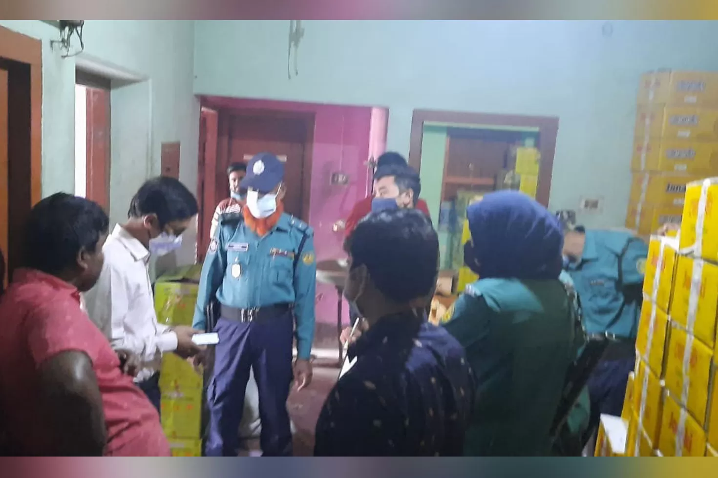 গুদামে-তেল-রেখেও-ক্রেতাদের-না-বলার-মাশুল