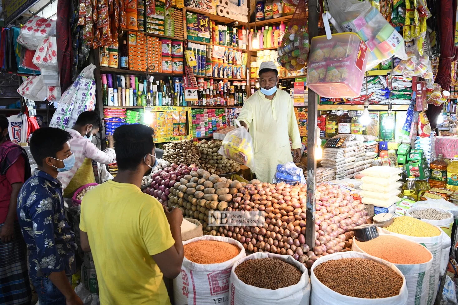 বাজারের-আগুনে-কমেছে-সঞ্চয়পত্রে-বিনিয়োগ