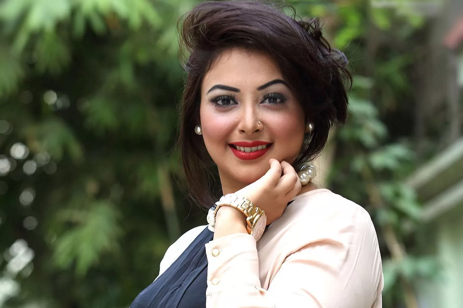 কোনালের পুরস্কার বাতিল চেয়ে রিট
