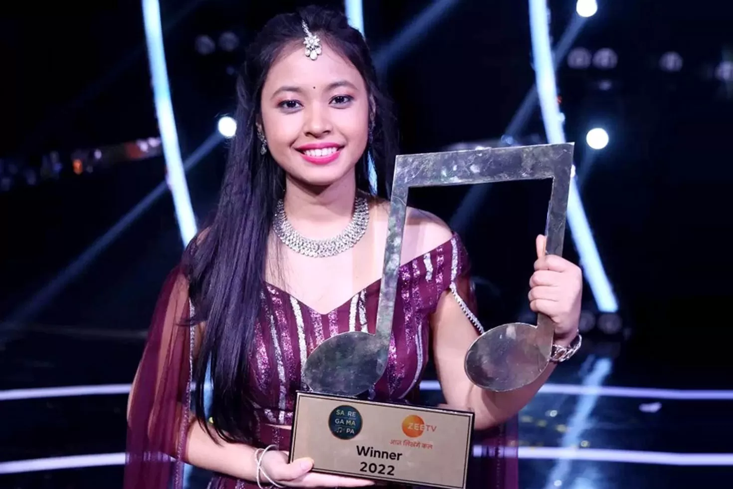 ‘সা রে গা মা পা’ বিজয়ী নীলাঞ্জনা