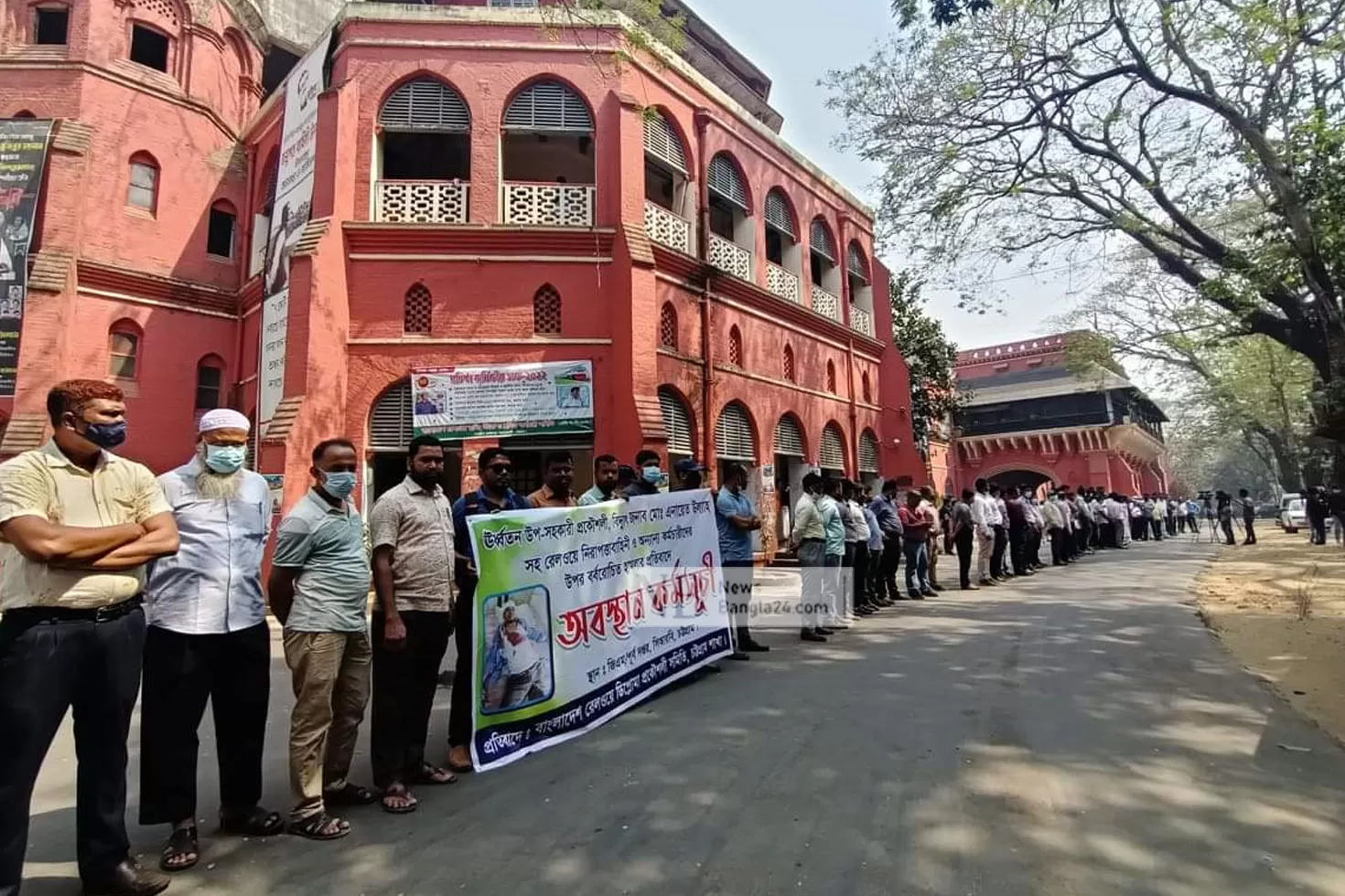 প্রকৌশলীদের ওপর ‘হামলা’: বিদ্যুৎ বিচ্ছিন্ন পূর্বাঞ্চল রেলের দপ্তর