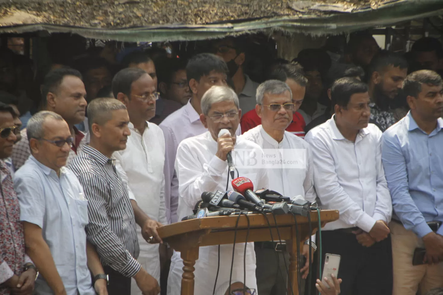 ভালোয়-ভালোয়-পদত্যাগ-করুন-সরকারকে-ফখরুল