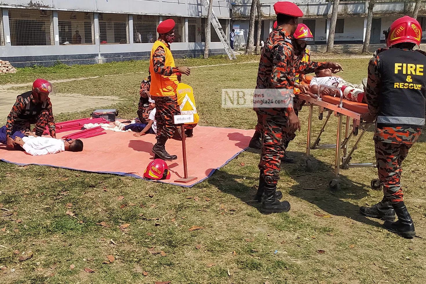 দুর্যোগ প্রস্তুতি দিবসে সচেতনতামূলক মহড়া
