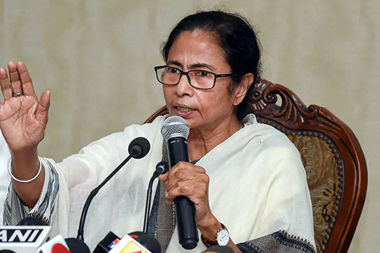 ইভিএমে-ভোট-চুরির-অভিযোগ-মমতার