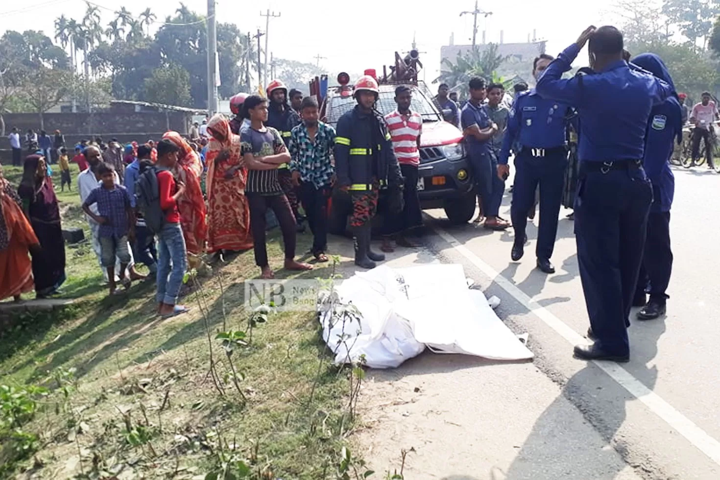 দাঁড়িয়ে-থাকা-ট্রাকে-ধাক্কা-নিহত-২
