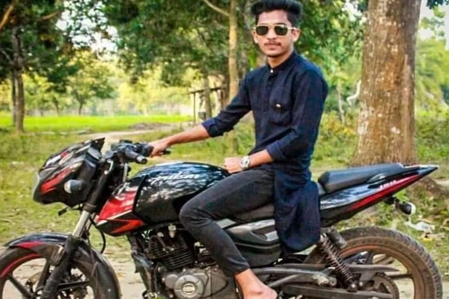 ট্রাকচাপায় মোটরসাইকেলচালক নিহত