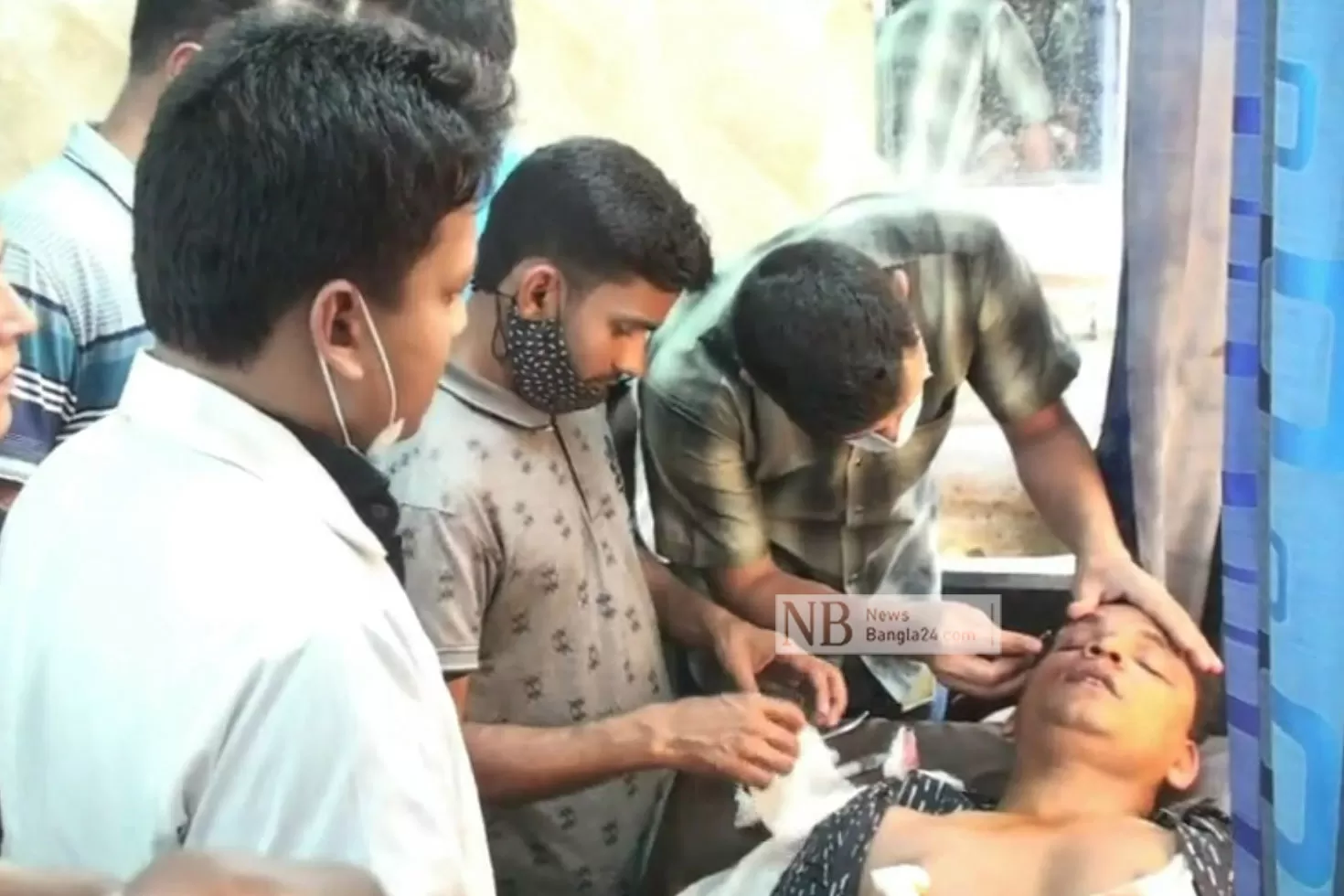 ছাত্রলীগ-কর্মীর-বিরুদ্ধে-পুলিশ-পেটানোর-অভিযোগ