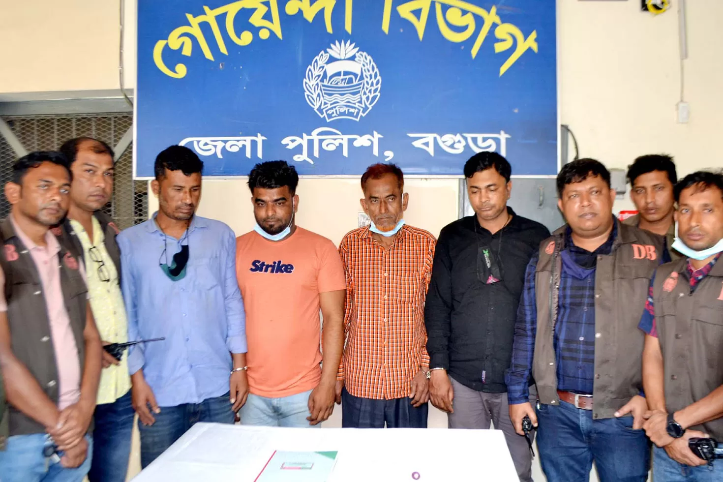 হাসপাতালে-চাকরির-নামে-প্রতারণা-গ্রেপ্তার-৪