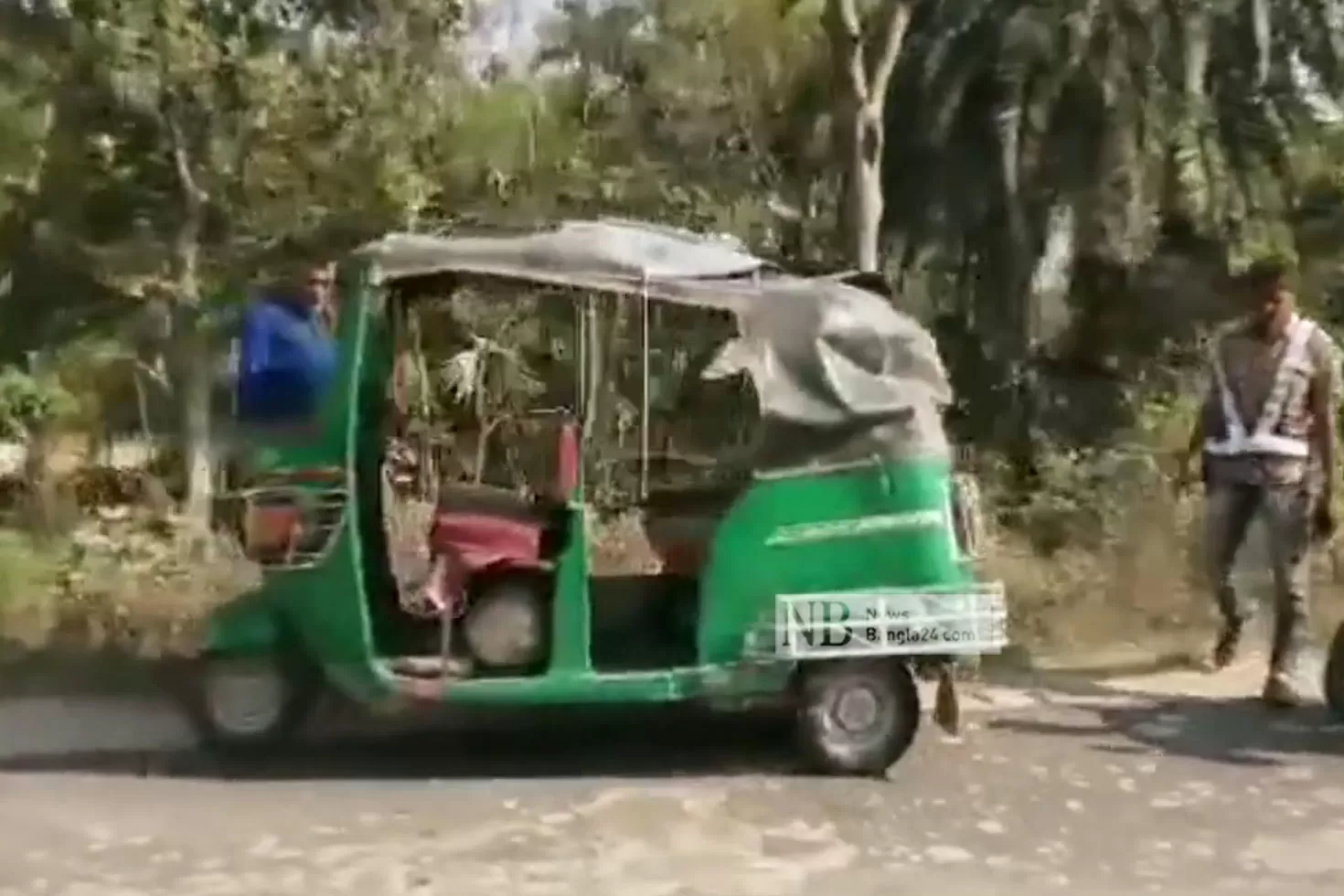 পিকআপ-অটোরিকশা-সংঘর্ষে-নিহত-১